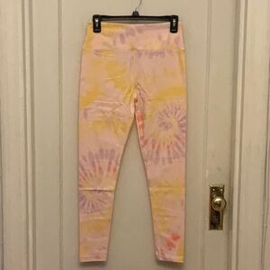 - NWT Style & Co mid rise leggings.